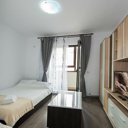 Appartement Rezident Militari à Chiajna Extérieur photo