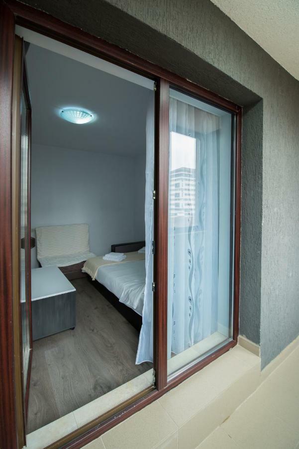 Appartement Rezident Militari à Chiajna Extérieur photo