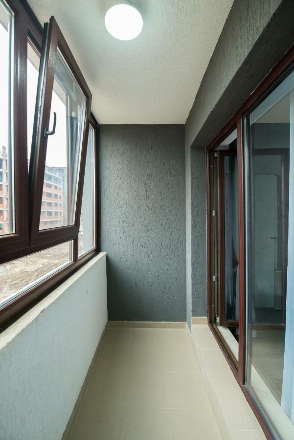 Appartement Rezident Militari à Chiajna Extérieur photo